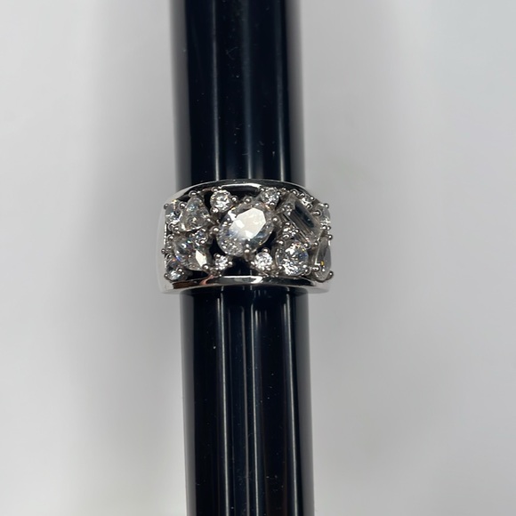 Epiphany Ring Sterling Silver 925 Assortment of CZ Stones Ring - Picture 7 of 10